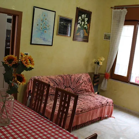 Apartmán Alba 4/6 P.l Gallipoli